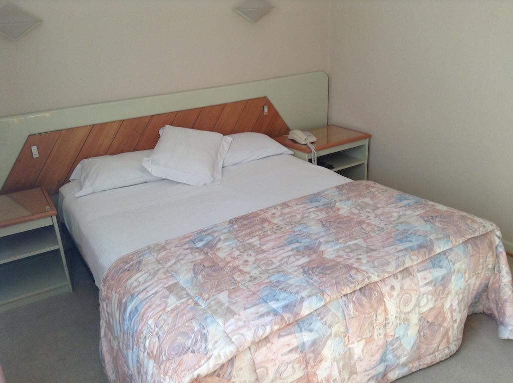 Hotel Terrabella Talca  Zimmer foto
