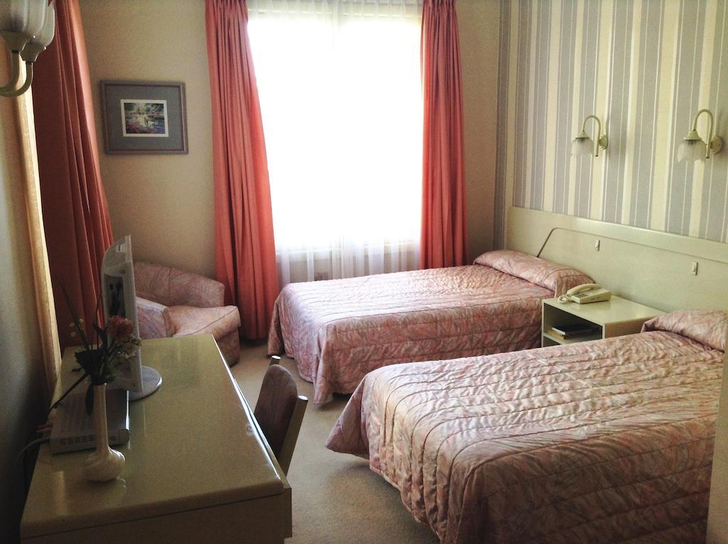 Hotel Terrabella Talca  Zimmer foto